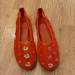 Lisa says gah Eden flat w size 8